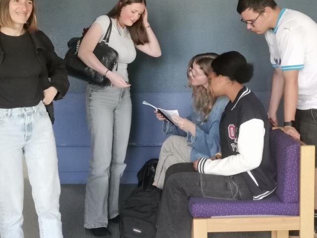 Rencontre Lycéens et Apprentis au cinéma équipe Le Règne Animal - Violette Echazaretta - Lycée Edouard Branly Châtellerault